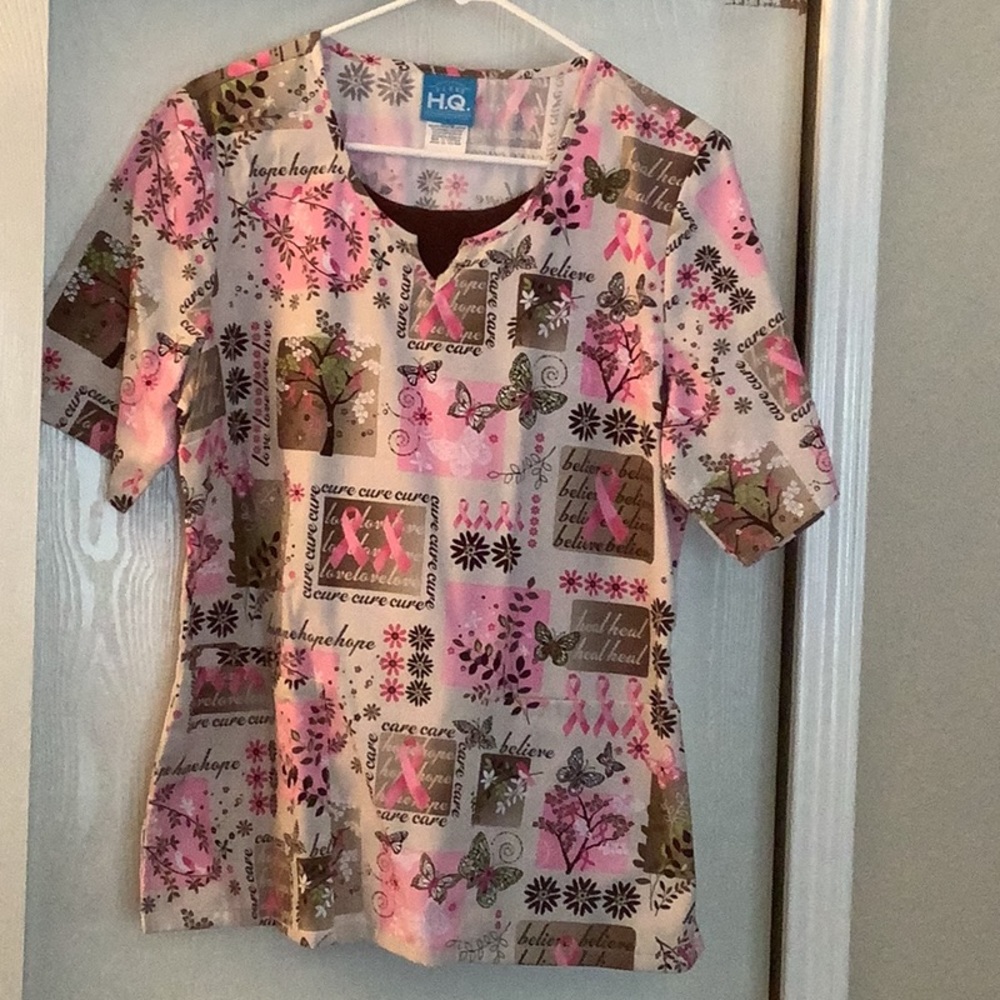 Scrubs HQ women’s scrub top